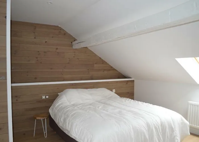 La Tourelle D’achille Leontine